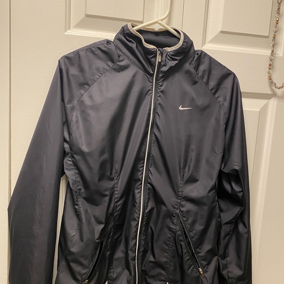 Nike Fitstorm Full Zip Jacket Women's Black Vented Windbreaker Mock Neck SZ SM - Picture 4 of 16